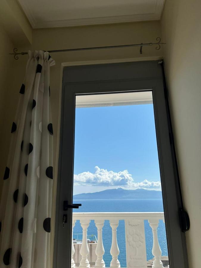 Adam Apartments Sarandë Exteriör bild