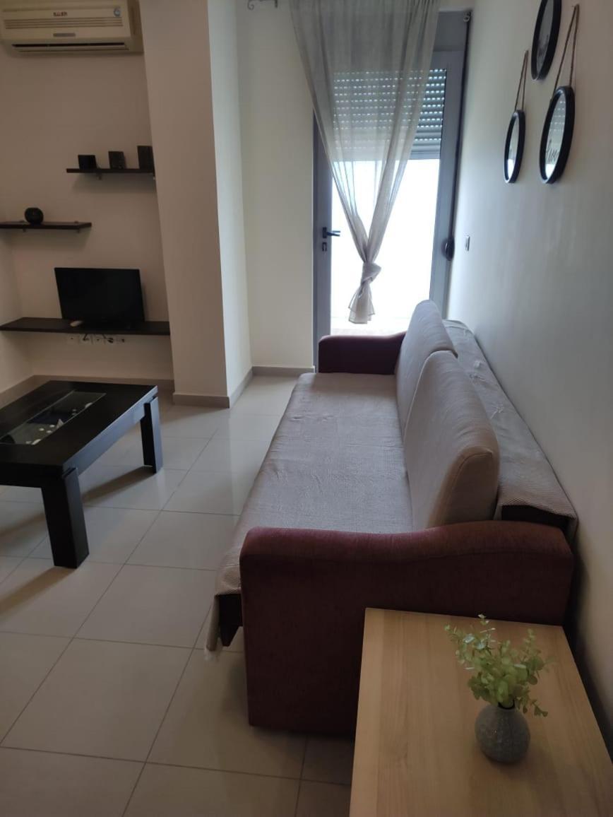 Adam Apartments Sarandë Exteriör bild